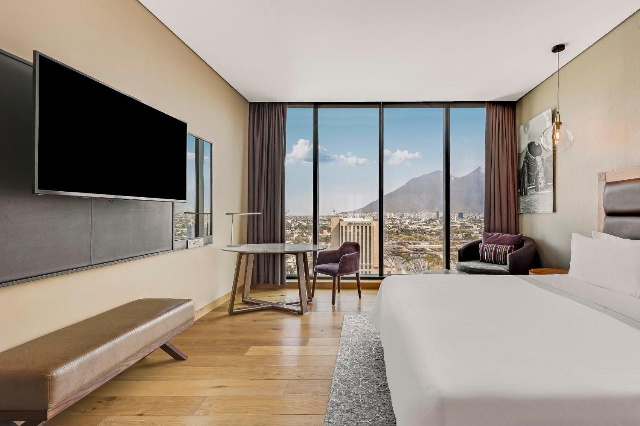 Fiesta Americana Monterrey Pabellon M. Buitenkant foto Deluxe room