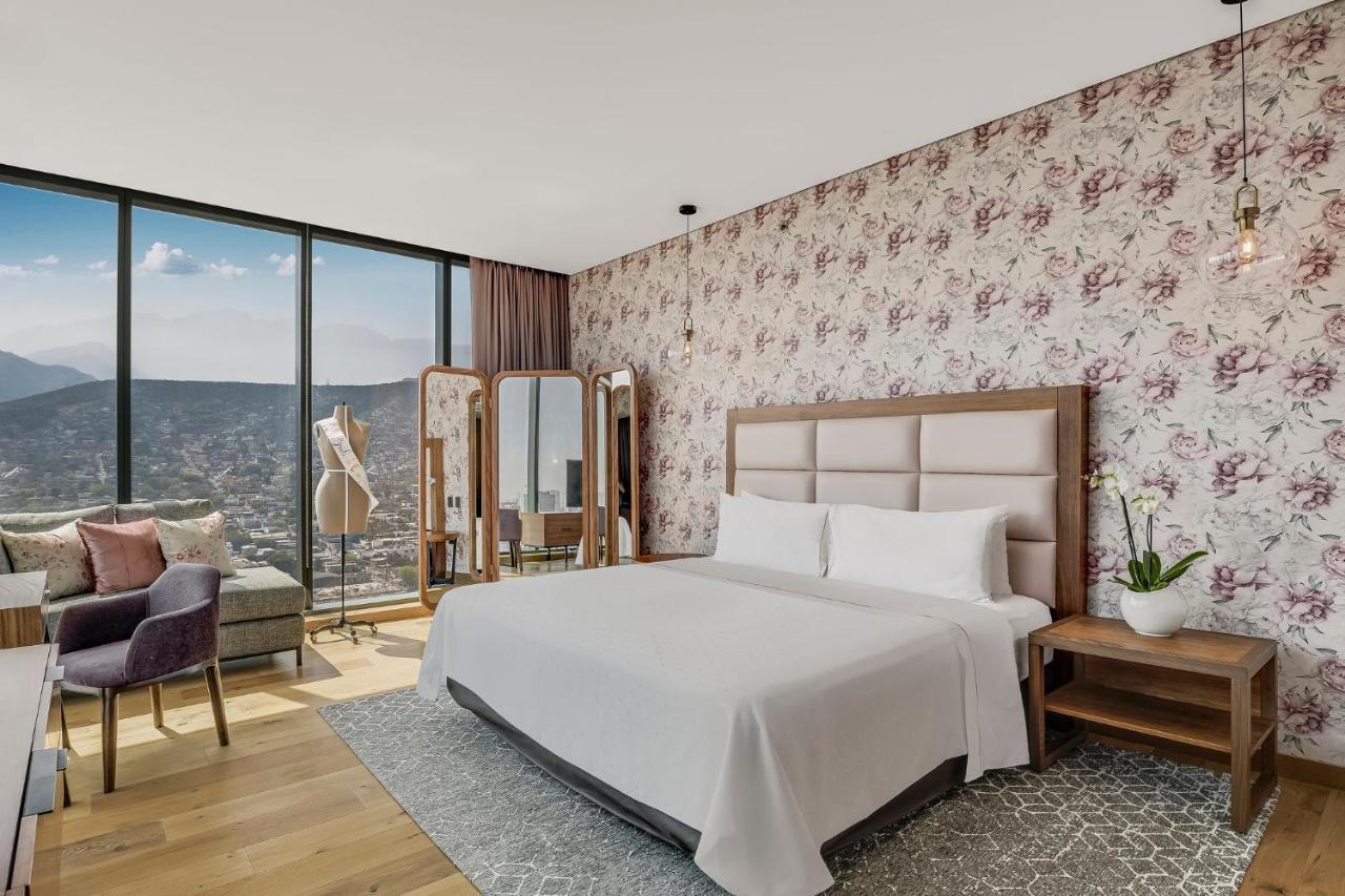 Fiesta Americana Monterrey Pabellon M. Buitenkant foto A bedroom at the hotel
