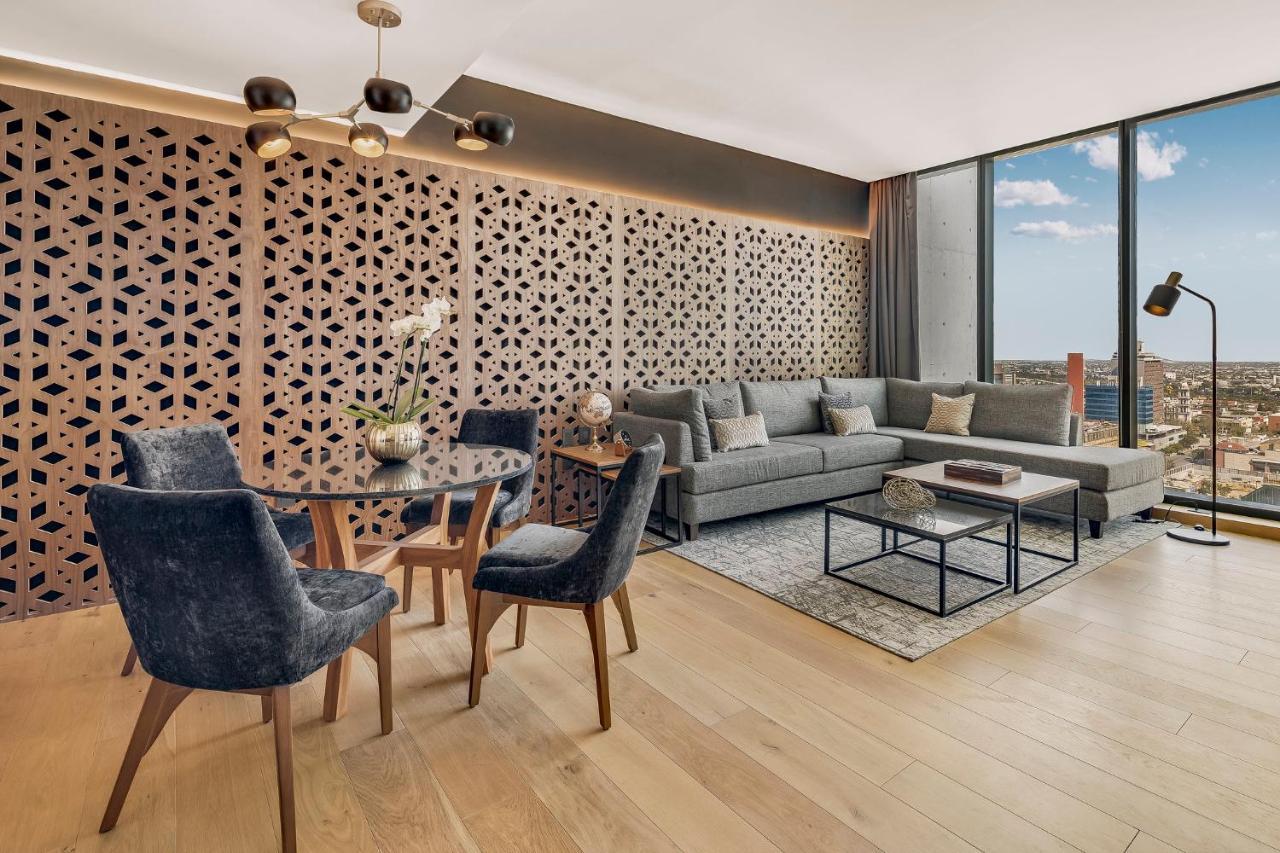 Fiesta Americana Monterrey Pabellon M. Buitenkant foto Interior of a typical apartment